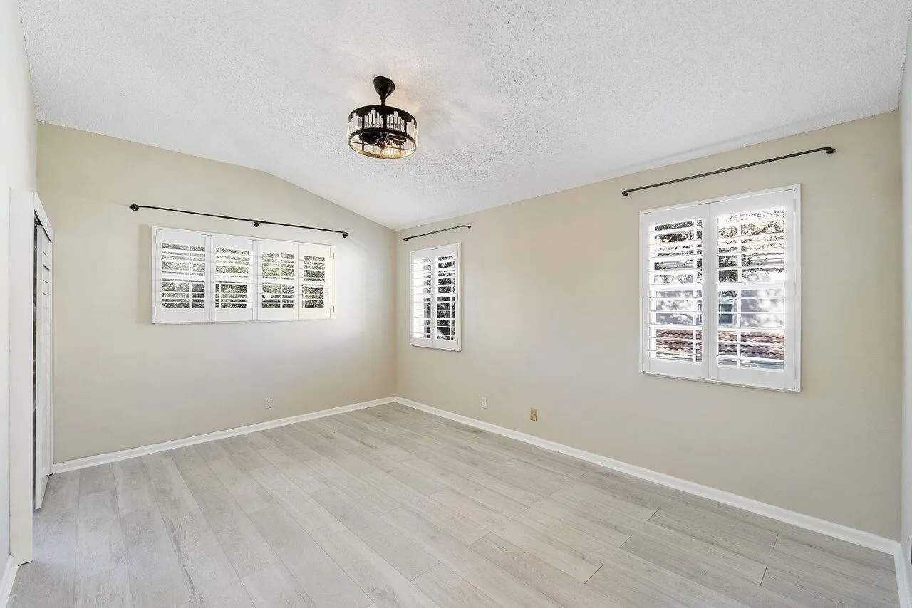 17270_Boca_Club_Blvd_U1707_029