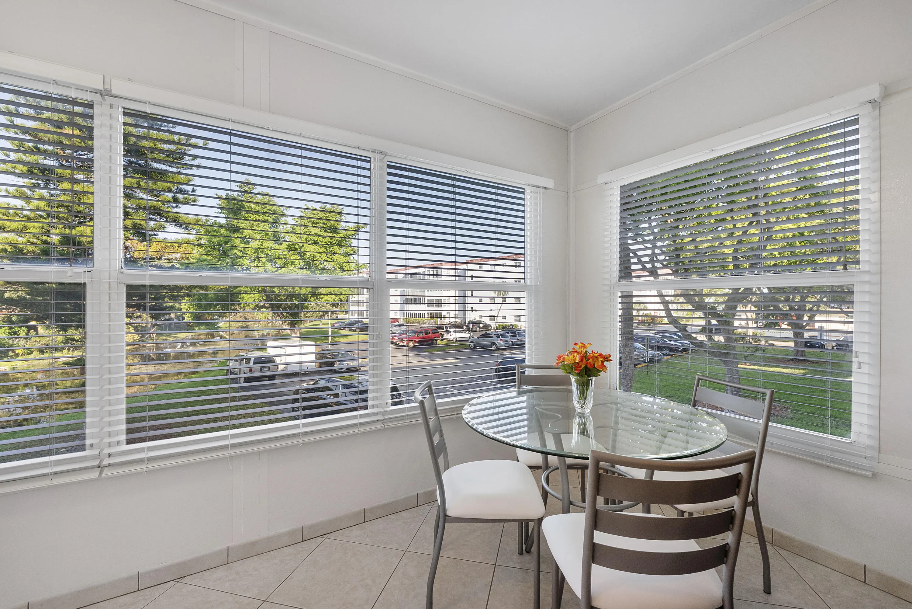 4270 Nw 40th St_012