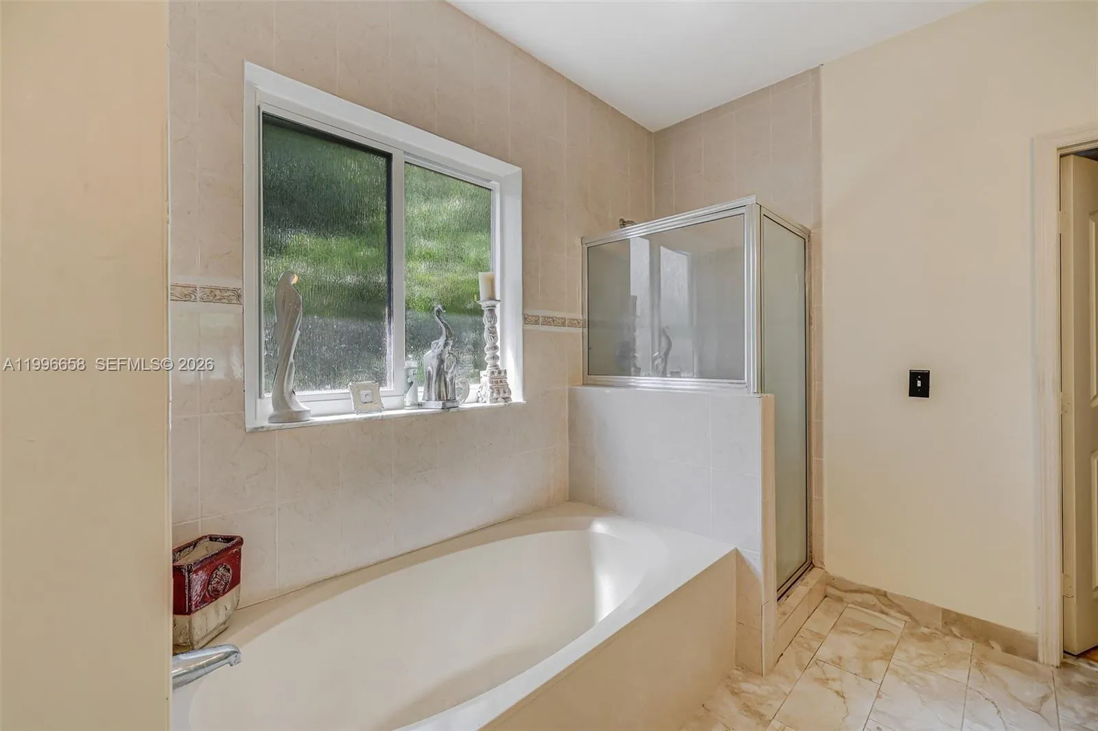 Property photo 99