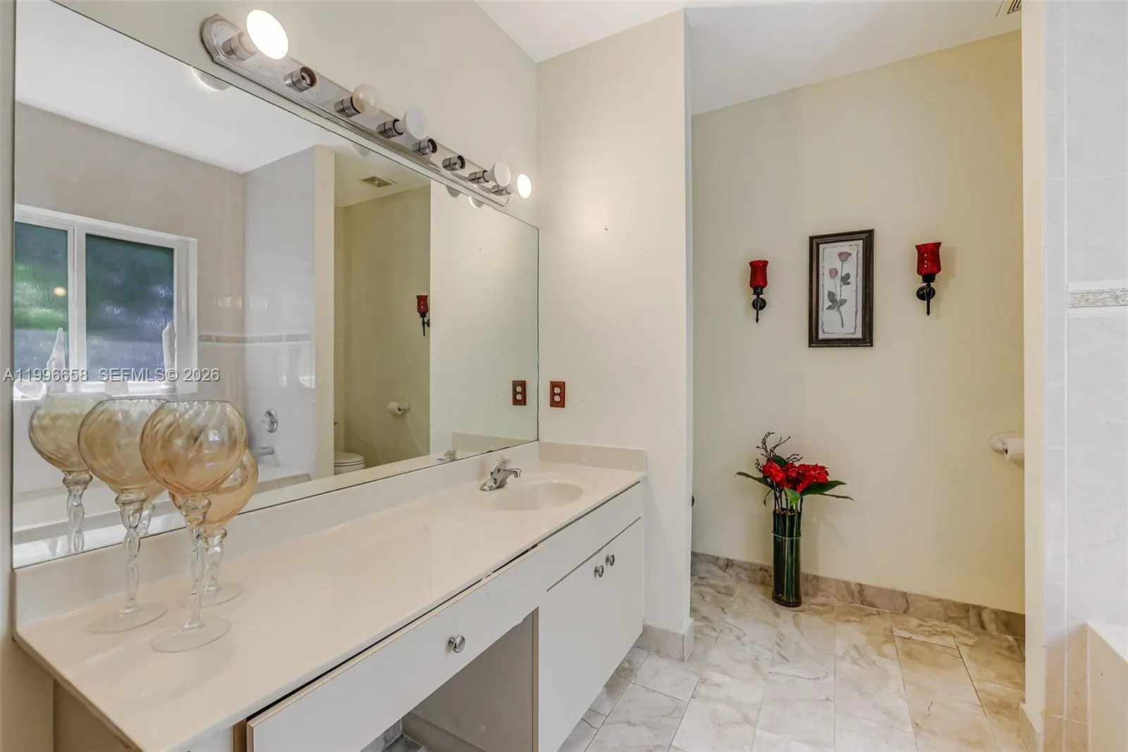 Property photo 96