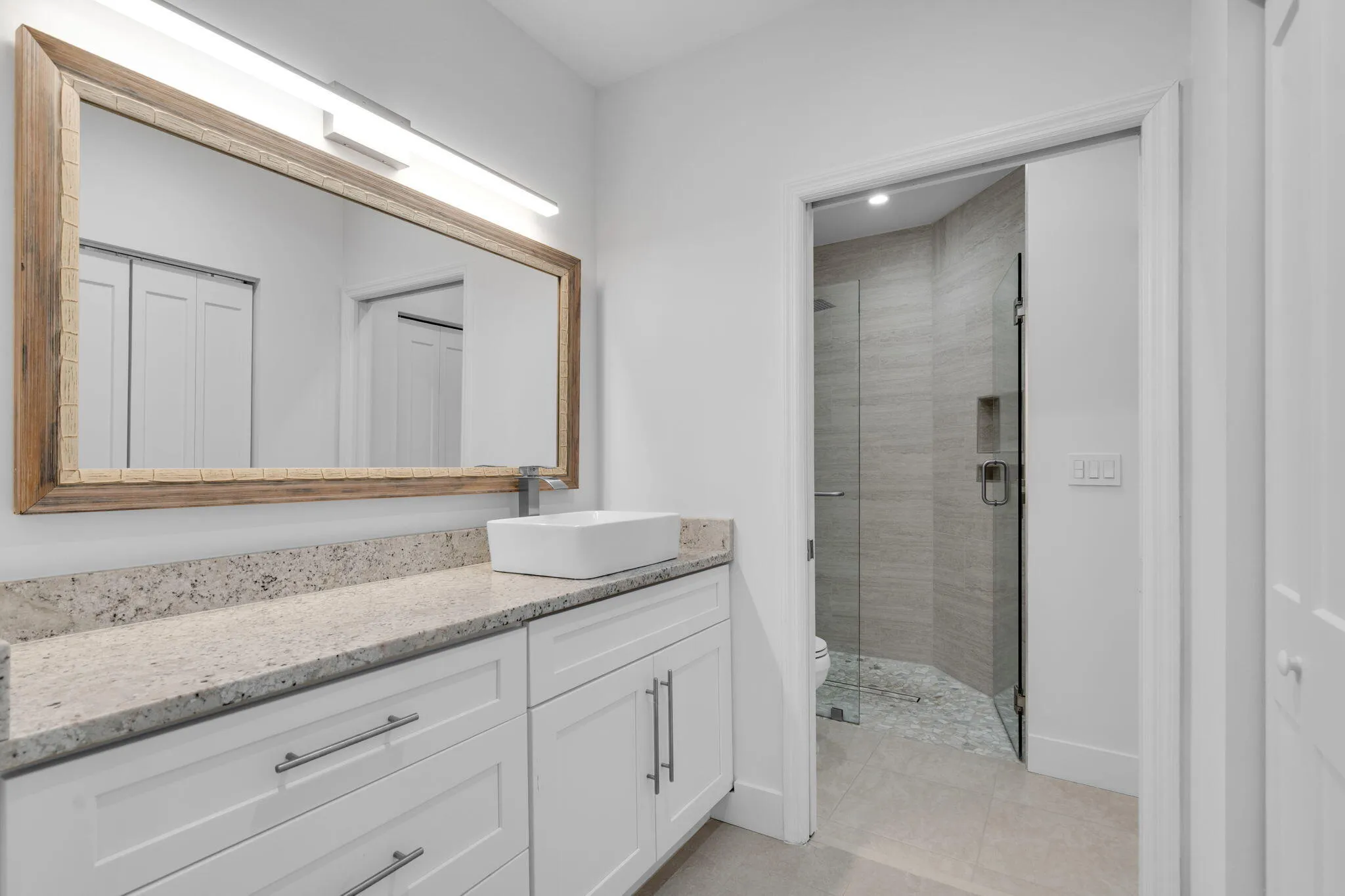 Property photo 64