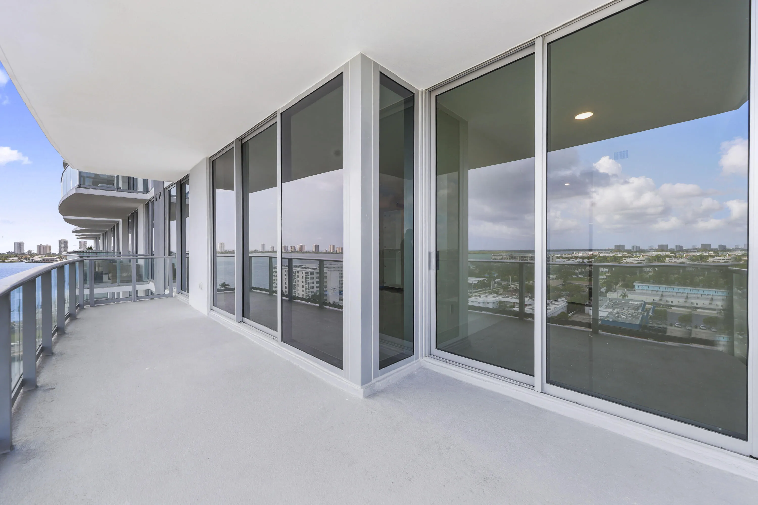 220 Lake Shore Drive - 26.jpg-FULL