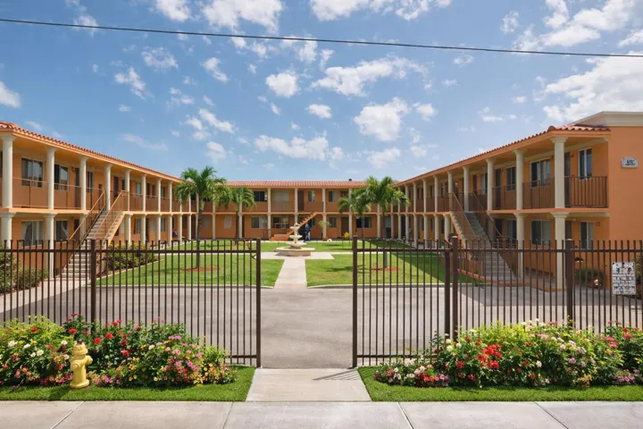 cid_35DC86F3-DFF4-408A-A5C1-C929A21C88E7