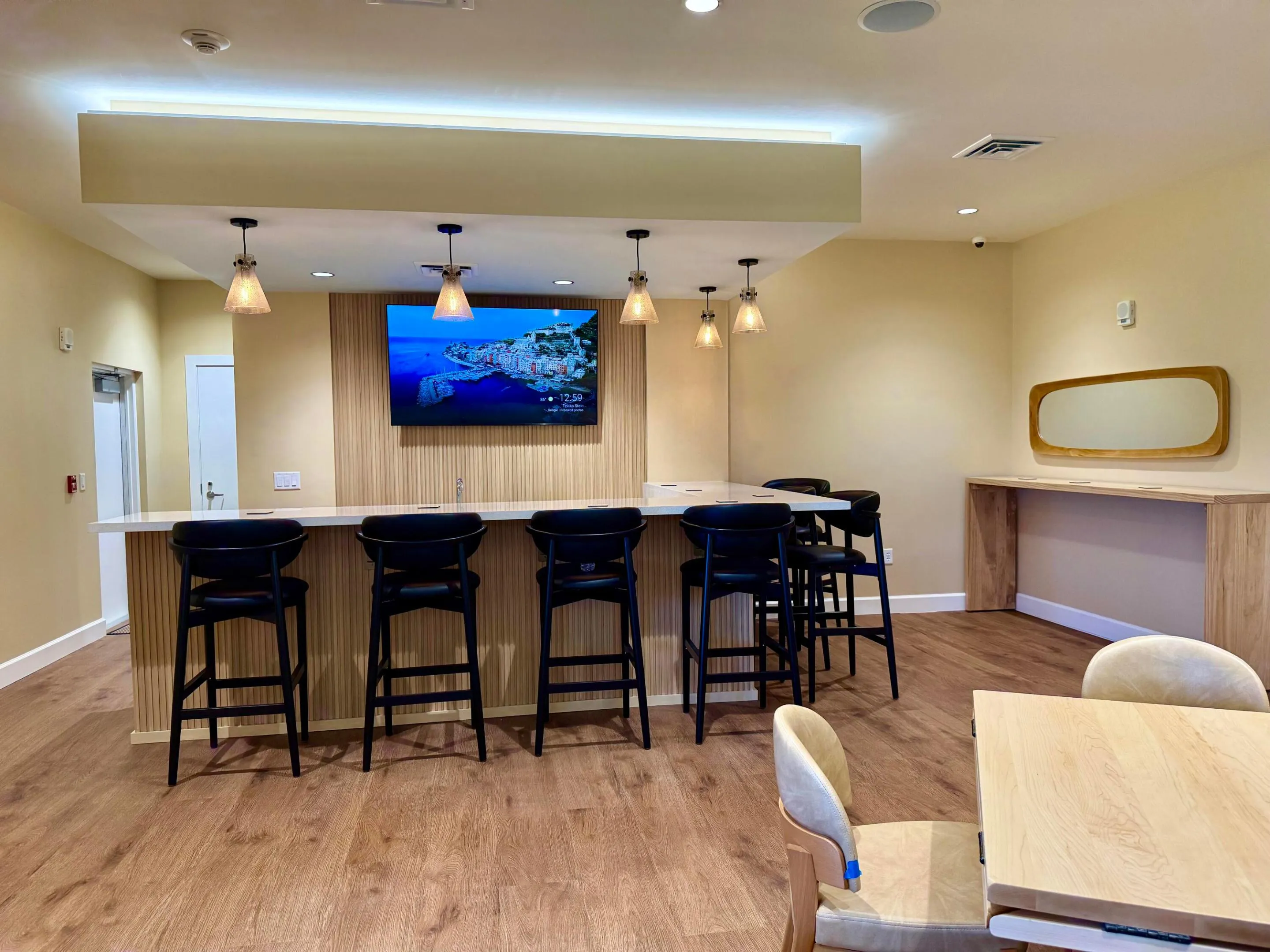 BAR AREA