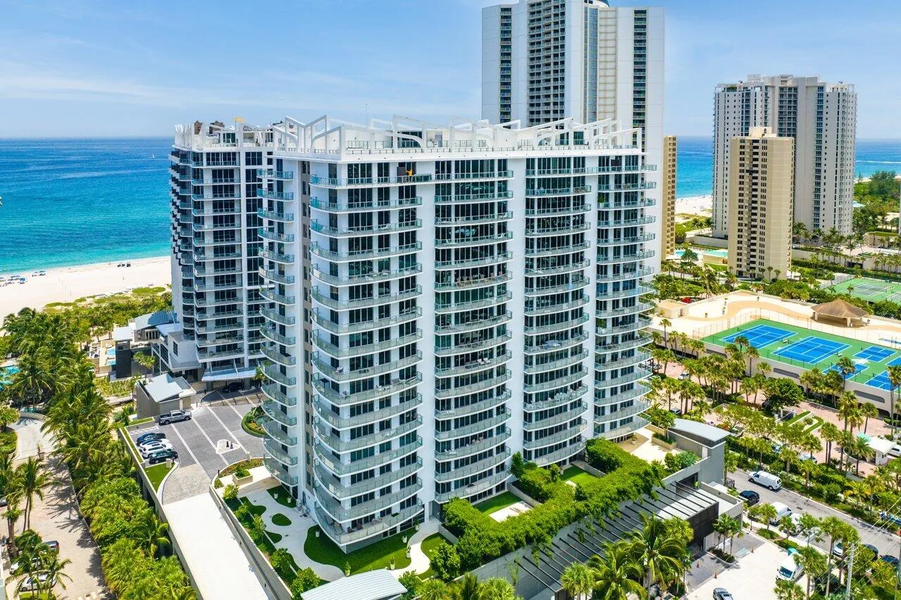 050-3100NorthOceanDrive-1505P-RivieraBea