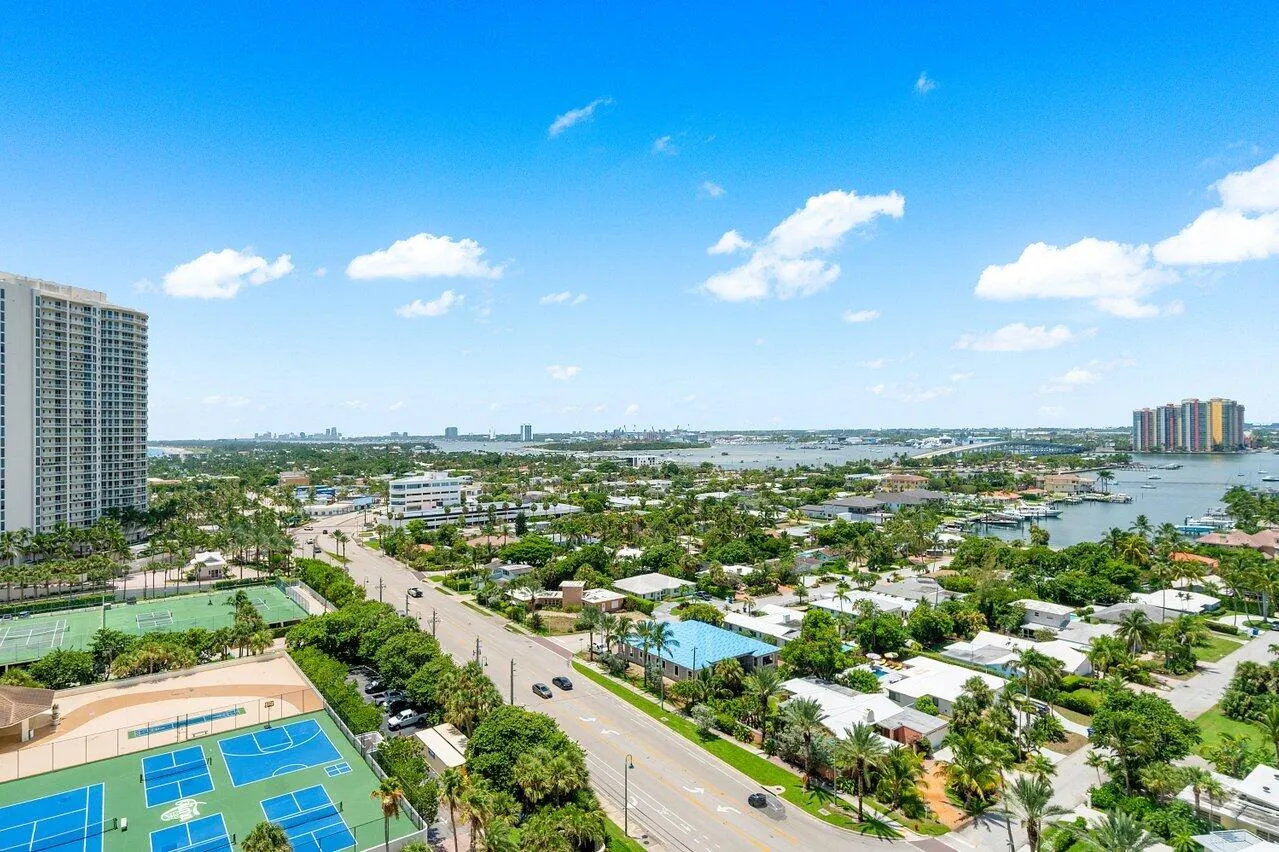 040-3100NorthOceanDrive-1505P-RivieraBea