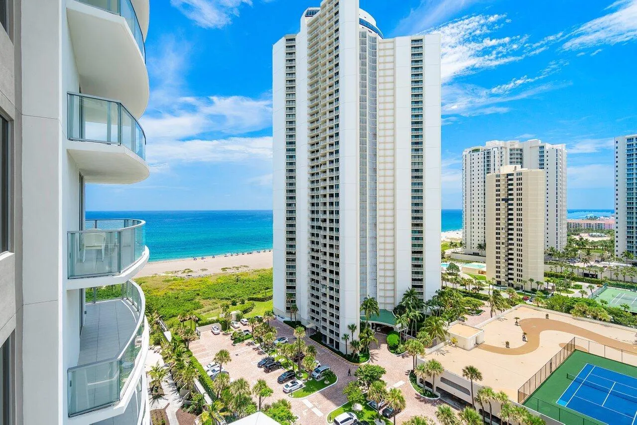 041-3100NorthOceanDrive-1505P-RivieraBea