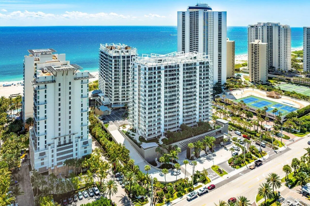 057-3100NorthOceanDrive-1505P-RivieraBea