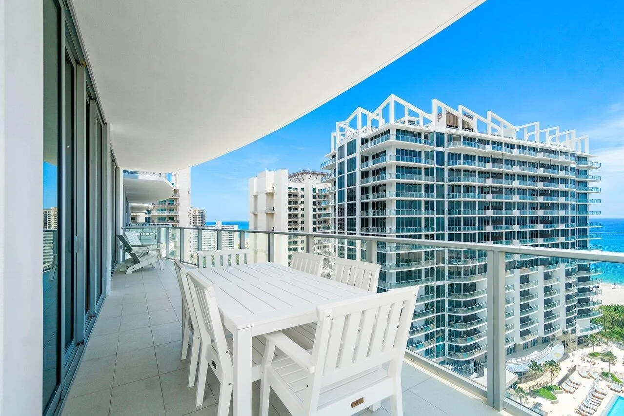 028-3100NorthOceanDrive-1505P-RivieraBea