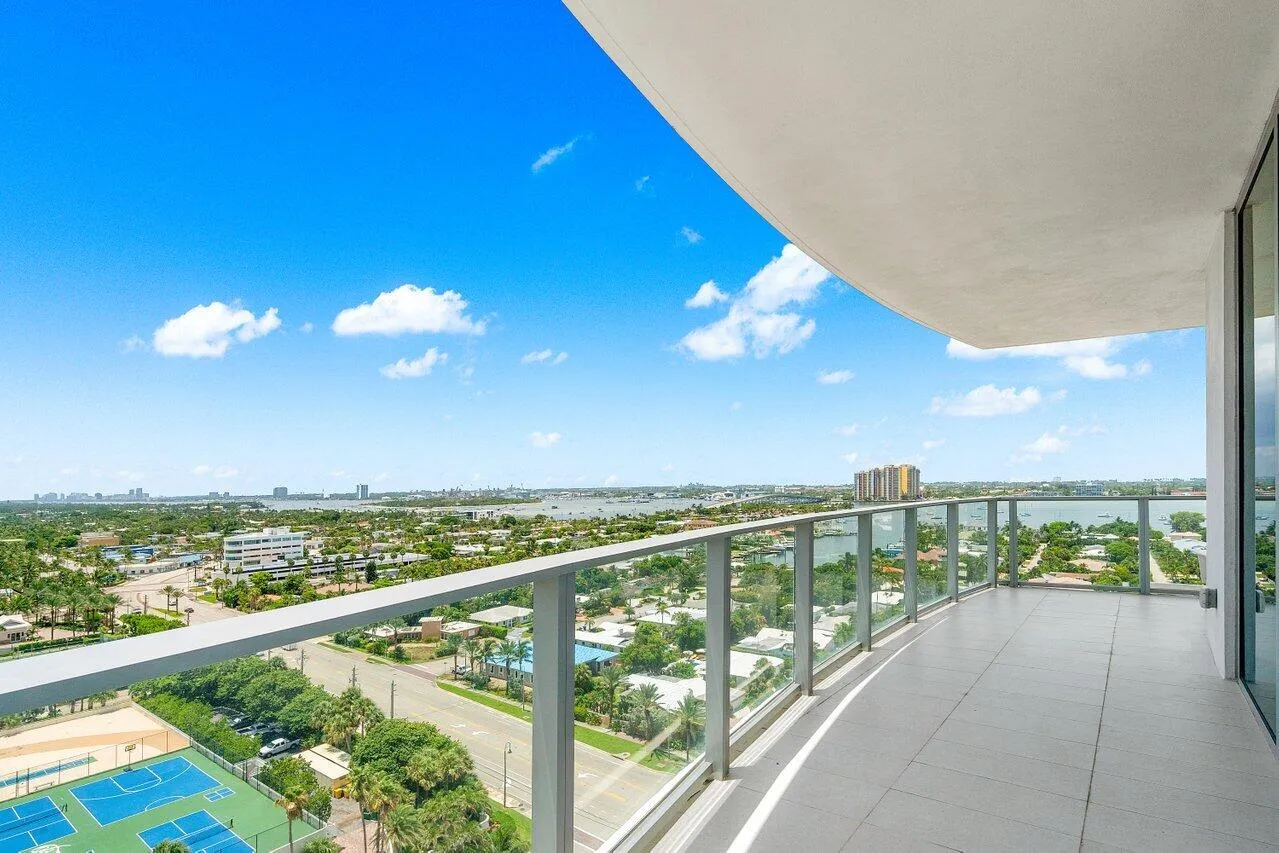 035-3100NorthOceanDrive-1505P-RivieraBea