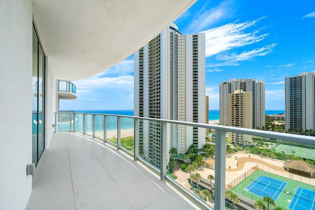 034-3100NorthOceanDrive-1505P-RivieraBea