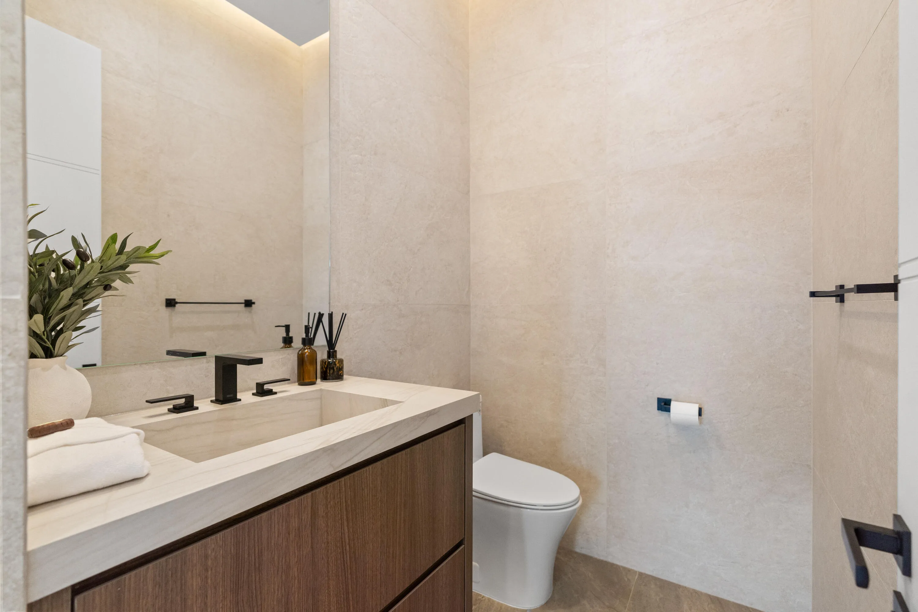 POWDER ROOM