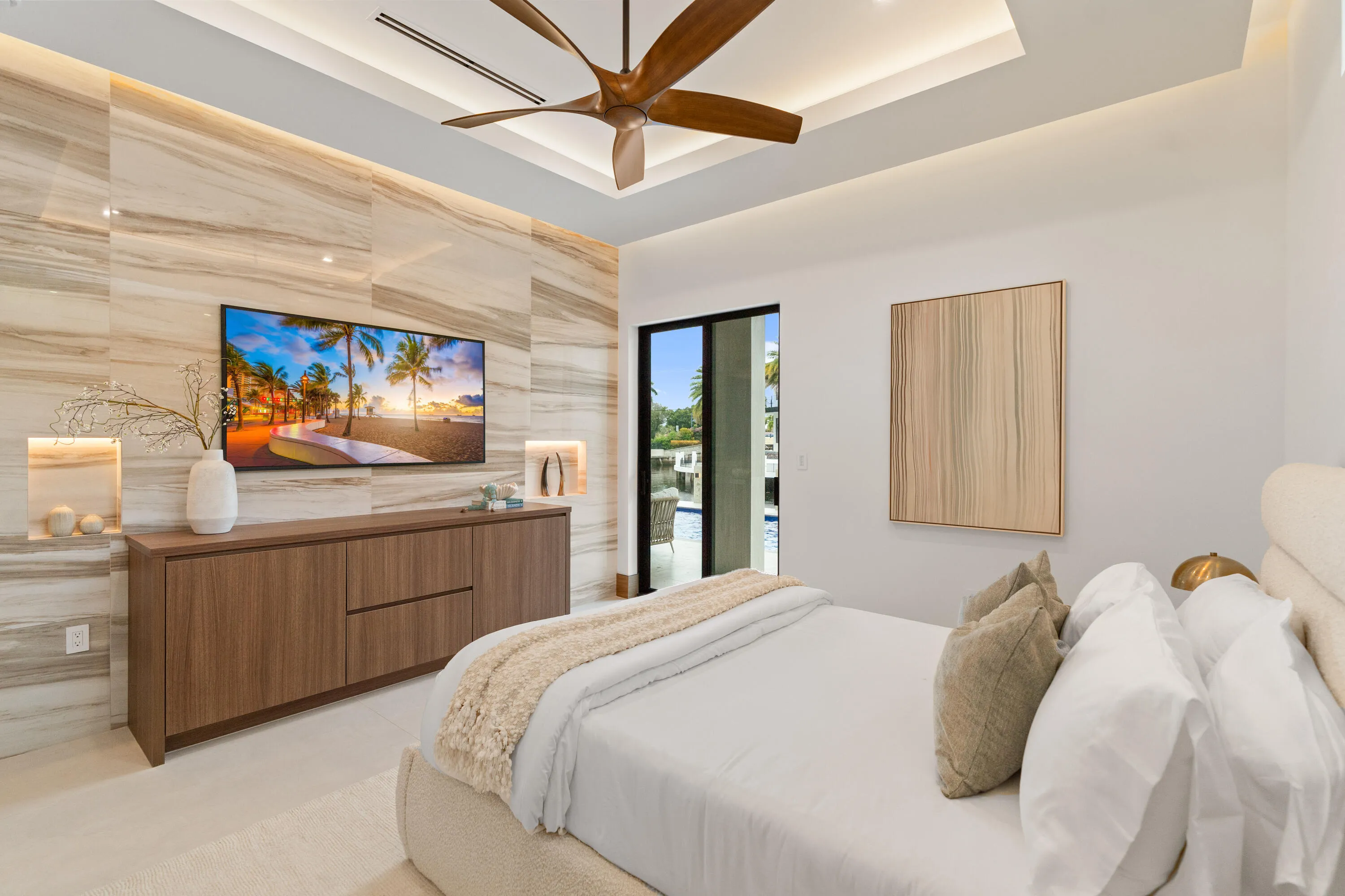 FIRST FLOOR/ BEDROOM #1