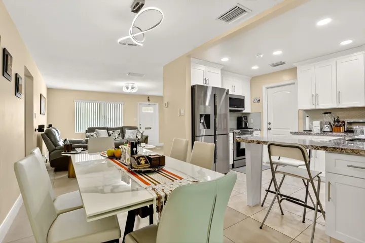 25-web-or-mls-6945-3743