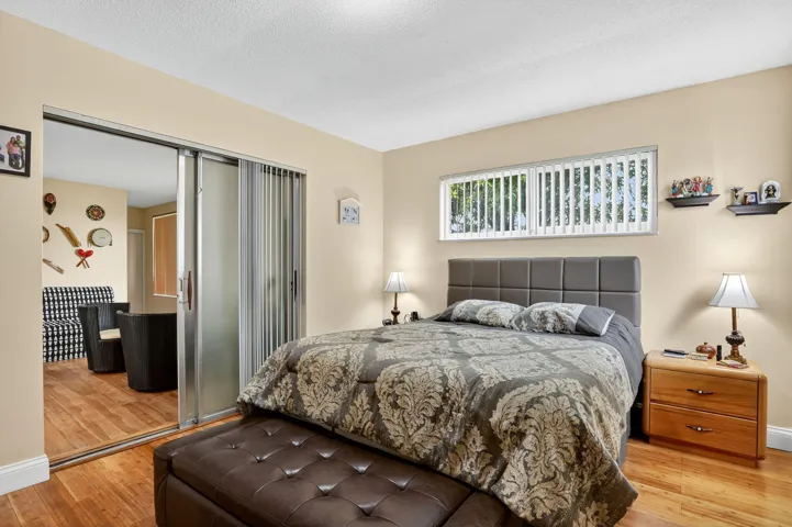 20-web-or-mls-6945-3711