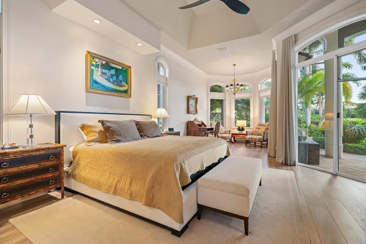 050-8010FairwayLane-WestPalmBeach-FL-334