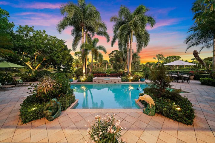 145-8010FairwayLane-WestPalmBeach-FL-334