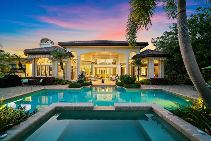 151-8010FairwayLane-WestPalmBeach-FL-334