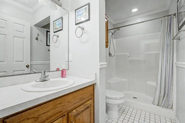 7327 Glidden Lane--12