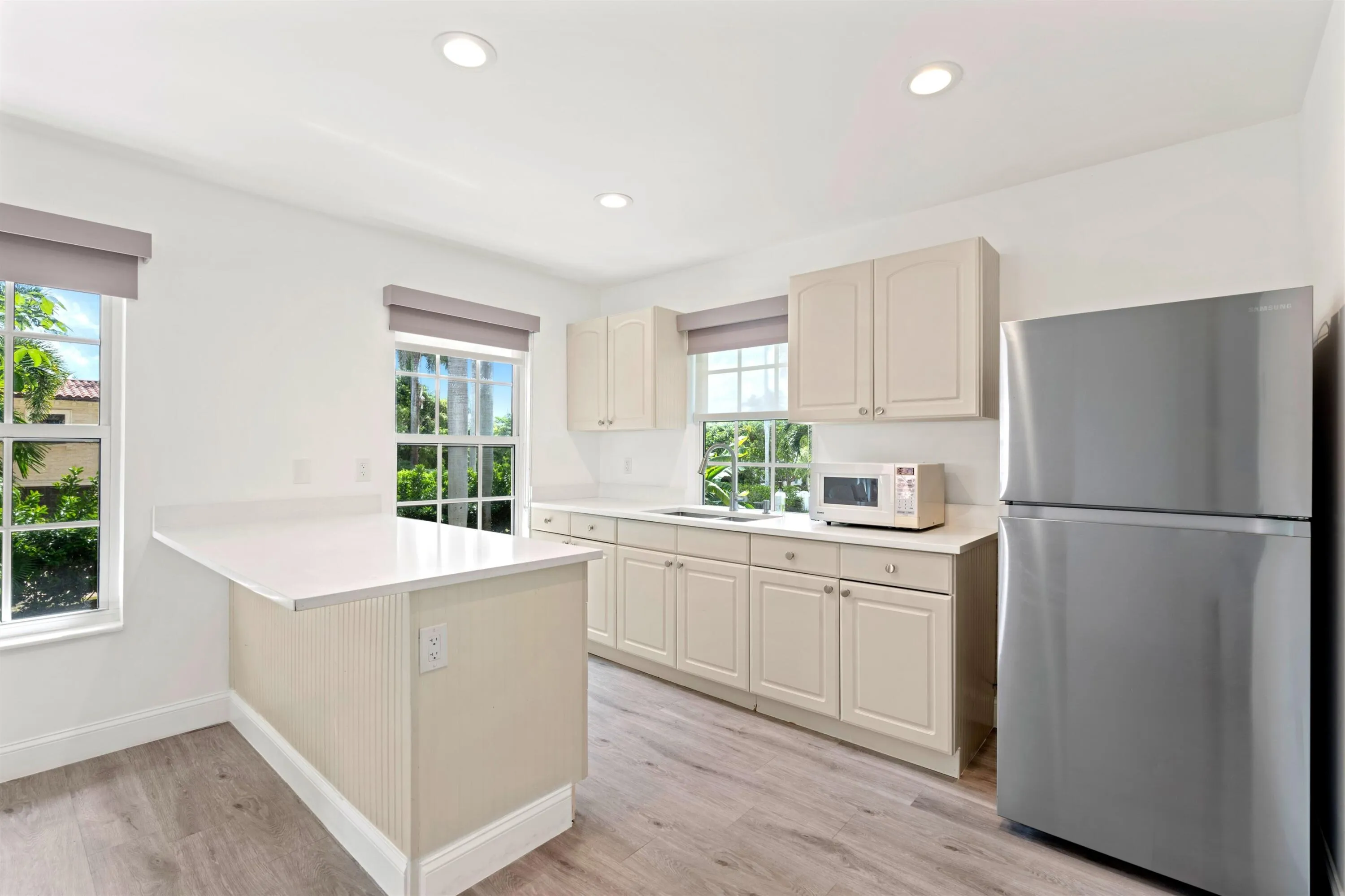 Apartment Kitchenette