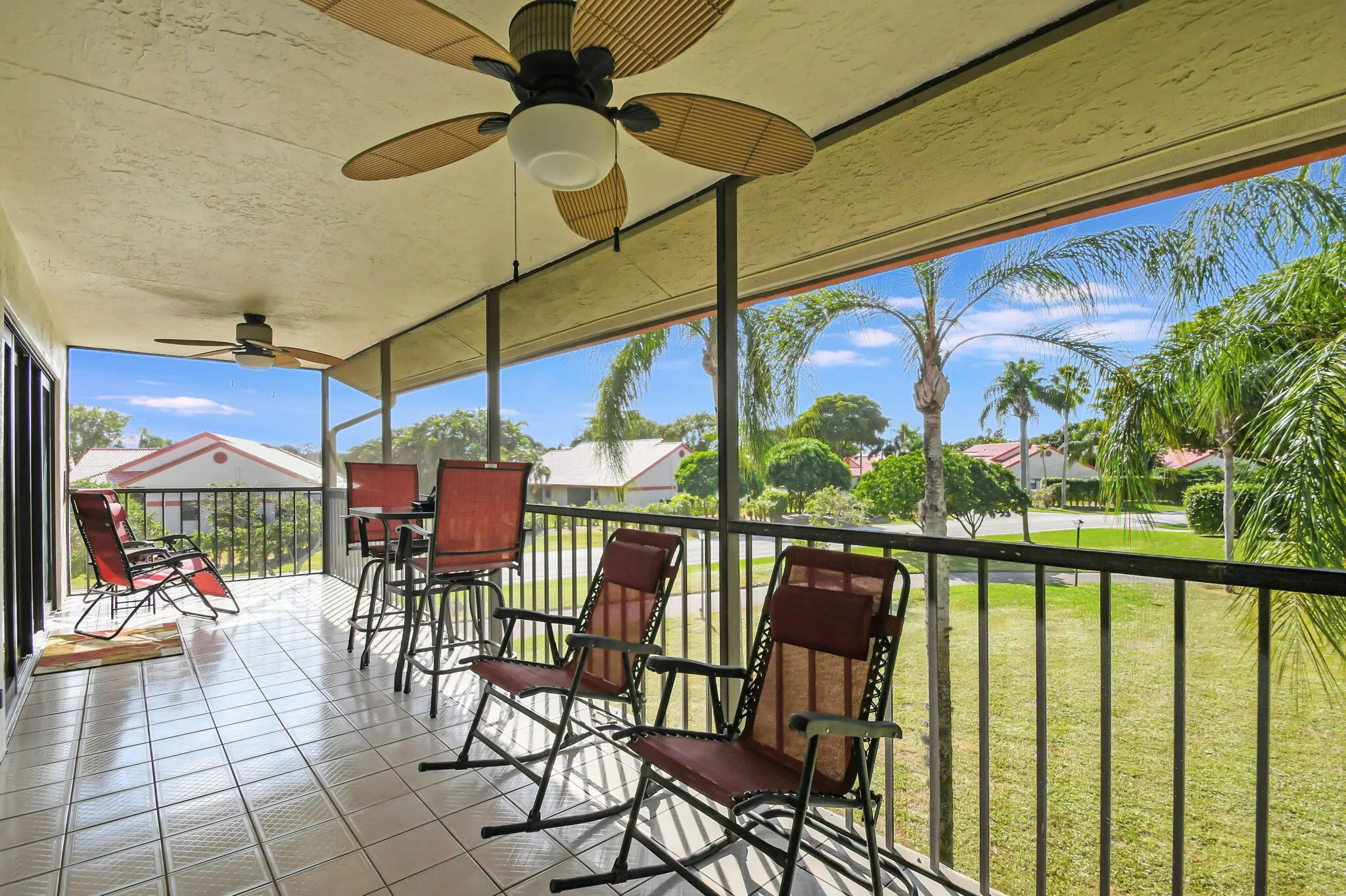 7 PATIO 1 (1)