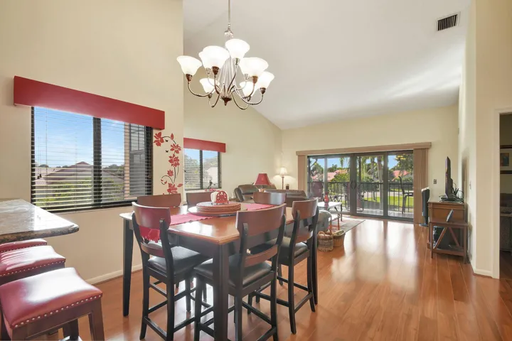4 LIVING DINING 2 (1)