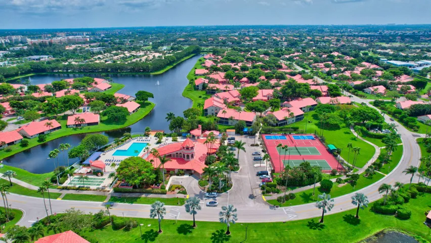 16 CLUBHOUSE TENNIS COURTS POOL