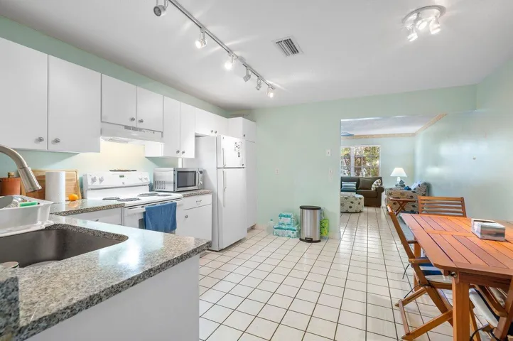 010-11SailfishLane-OceanRidge-FL-33435-S