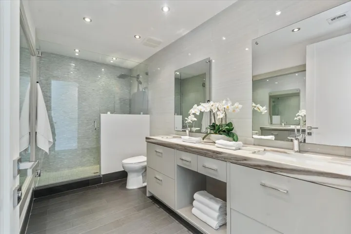 14-1032 SE 13th Terr Ft. Lauderdale, FL-