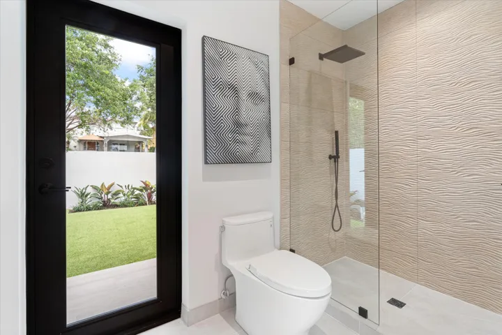 18-1032 SE 13th Terr Ft. Lauderdale, FL-