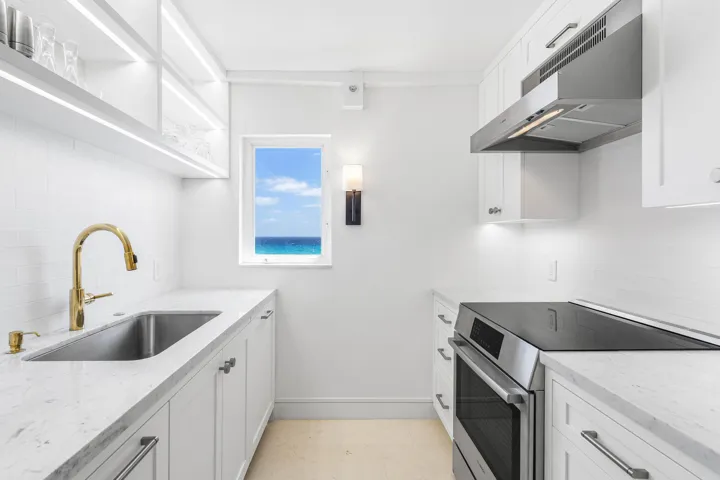 005-3301SouthOceanBoulevard-HighlandBeac
