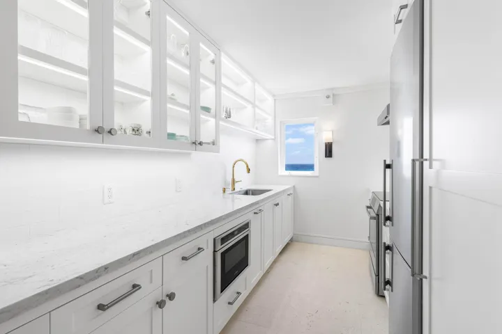003-3301SouthOceanBoulevard-HighlandBeac