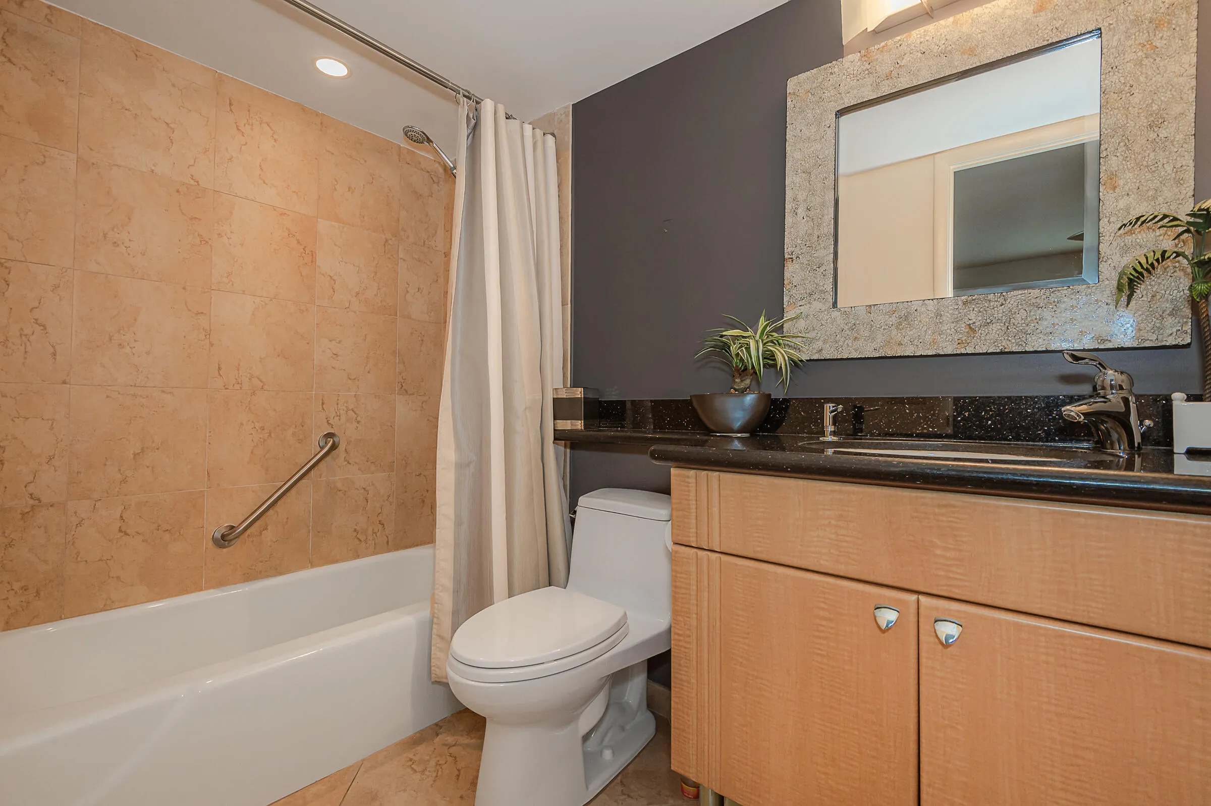 GUEST BATH