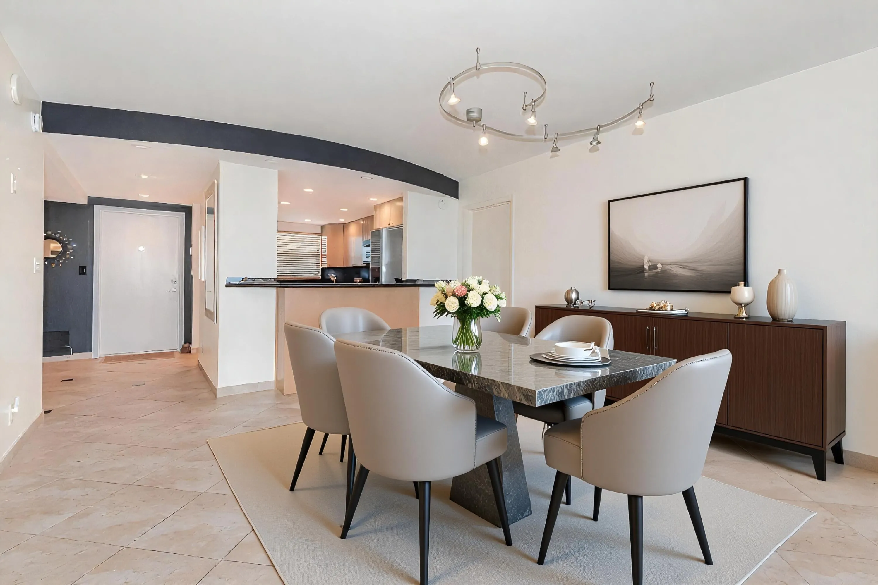 3- 707 -Dining Area