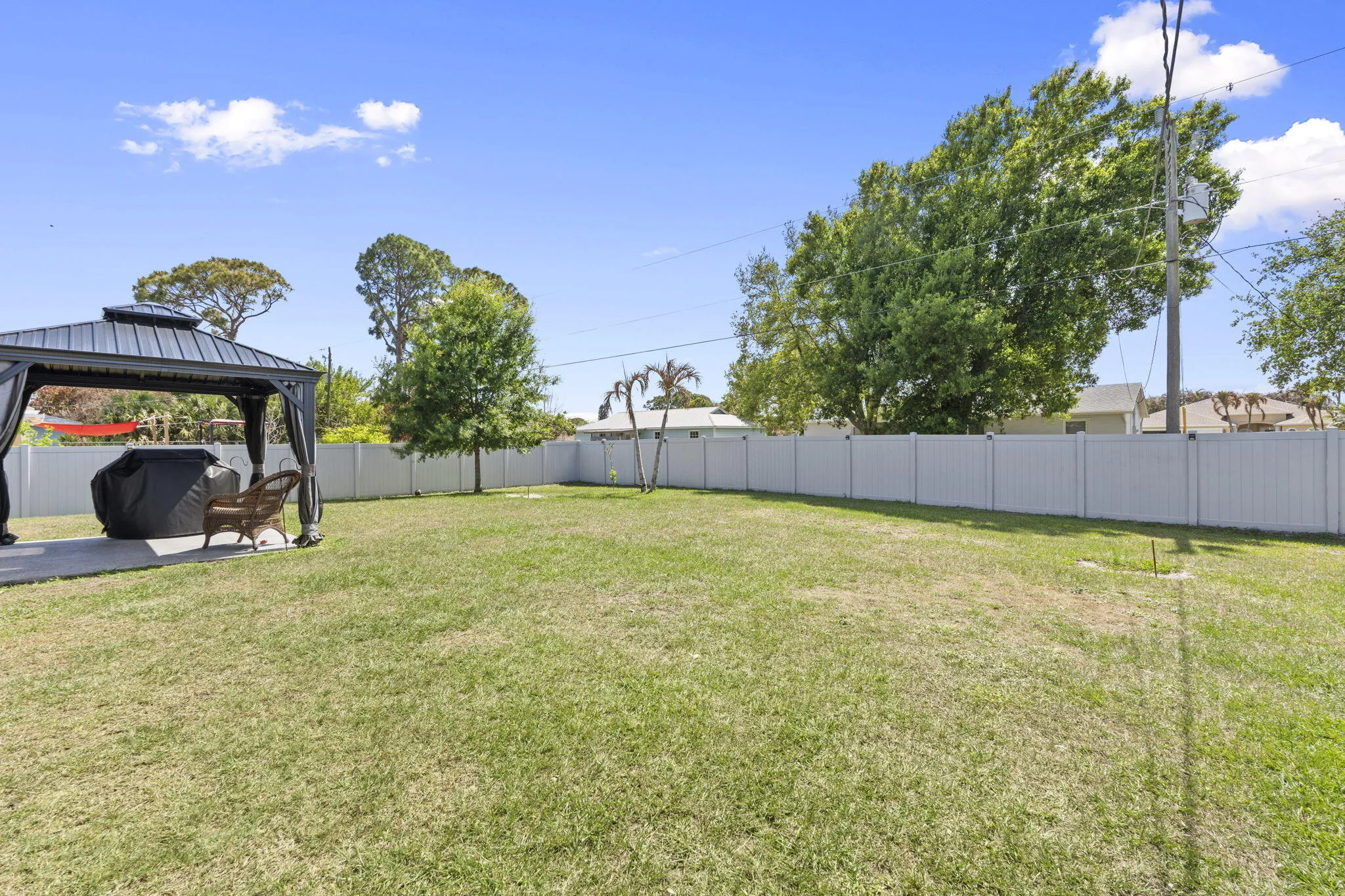 Property photo 28
