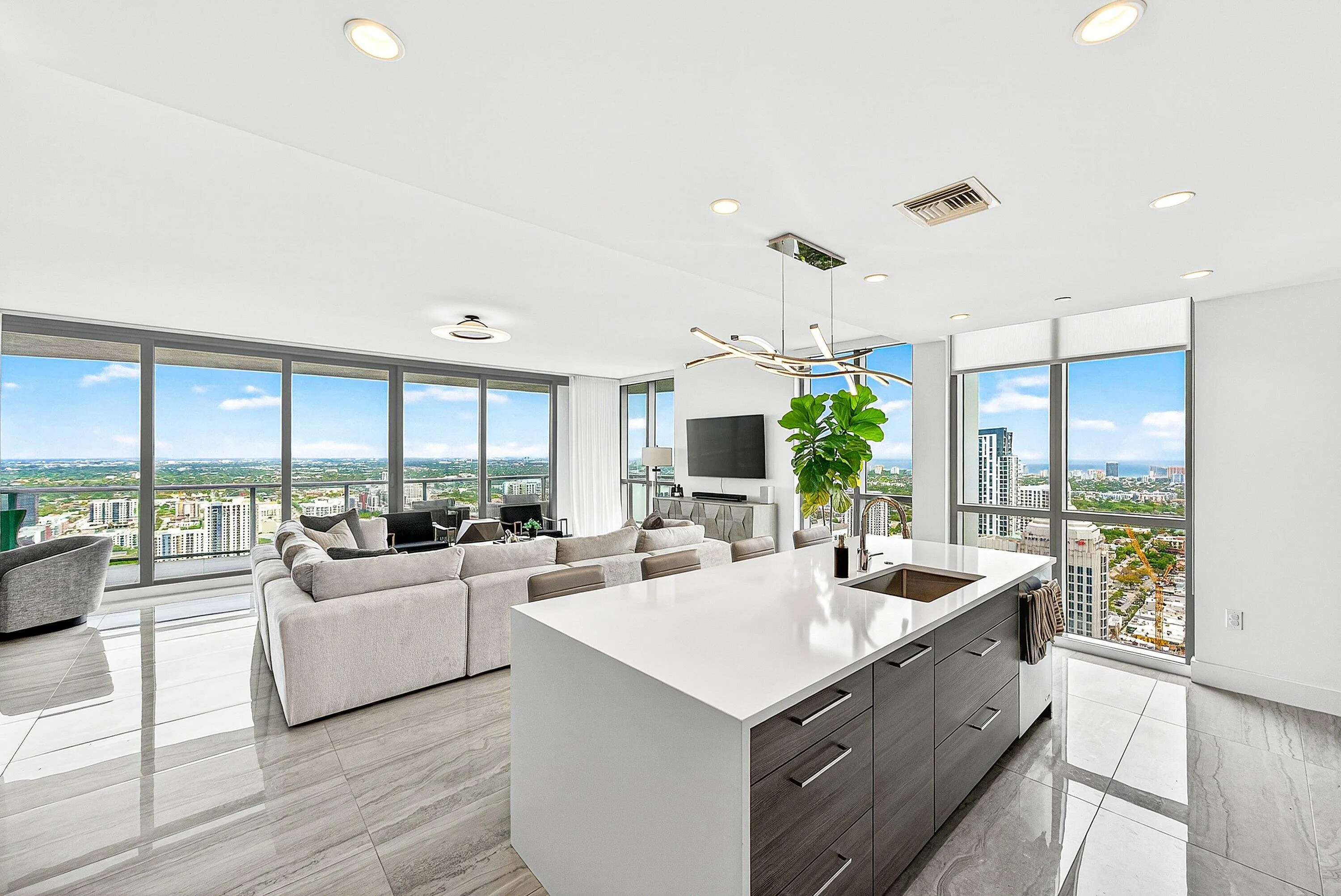 Great Room & Chef's Kitchen
