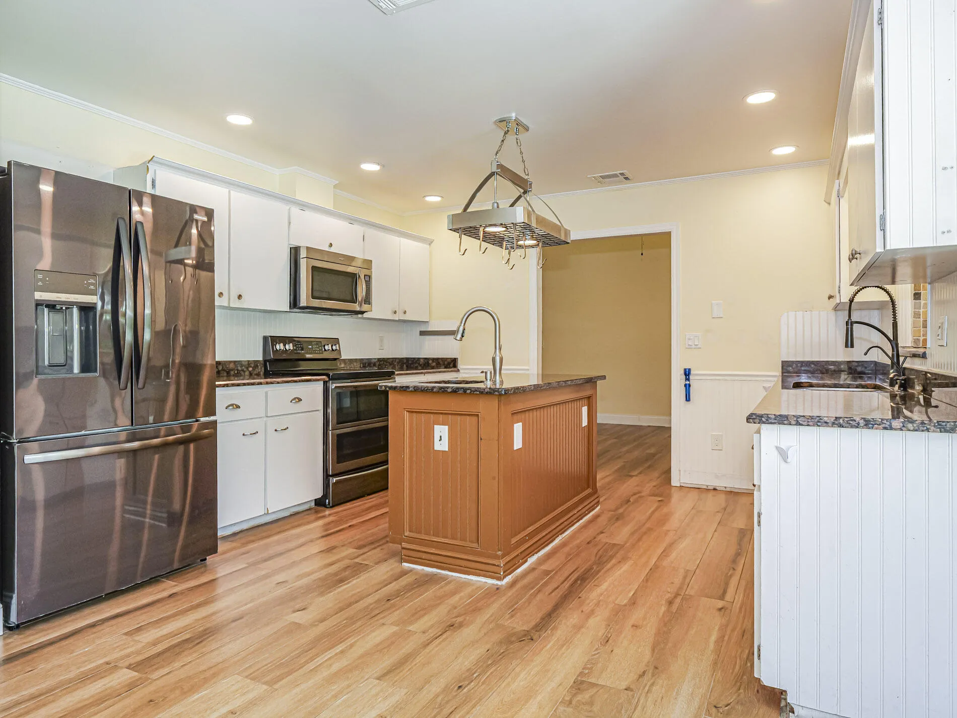 Property photo 28