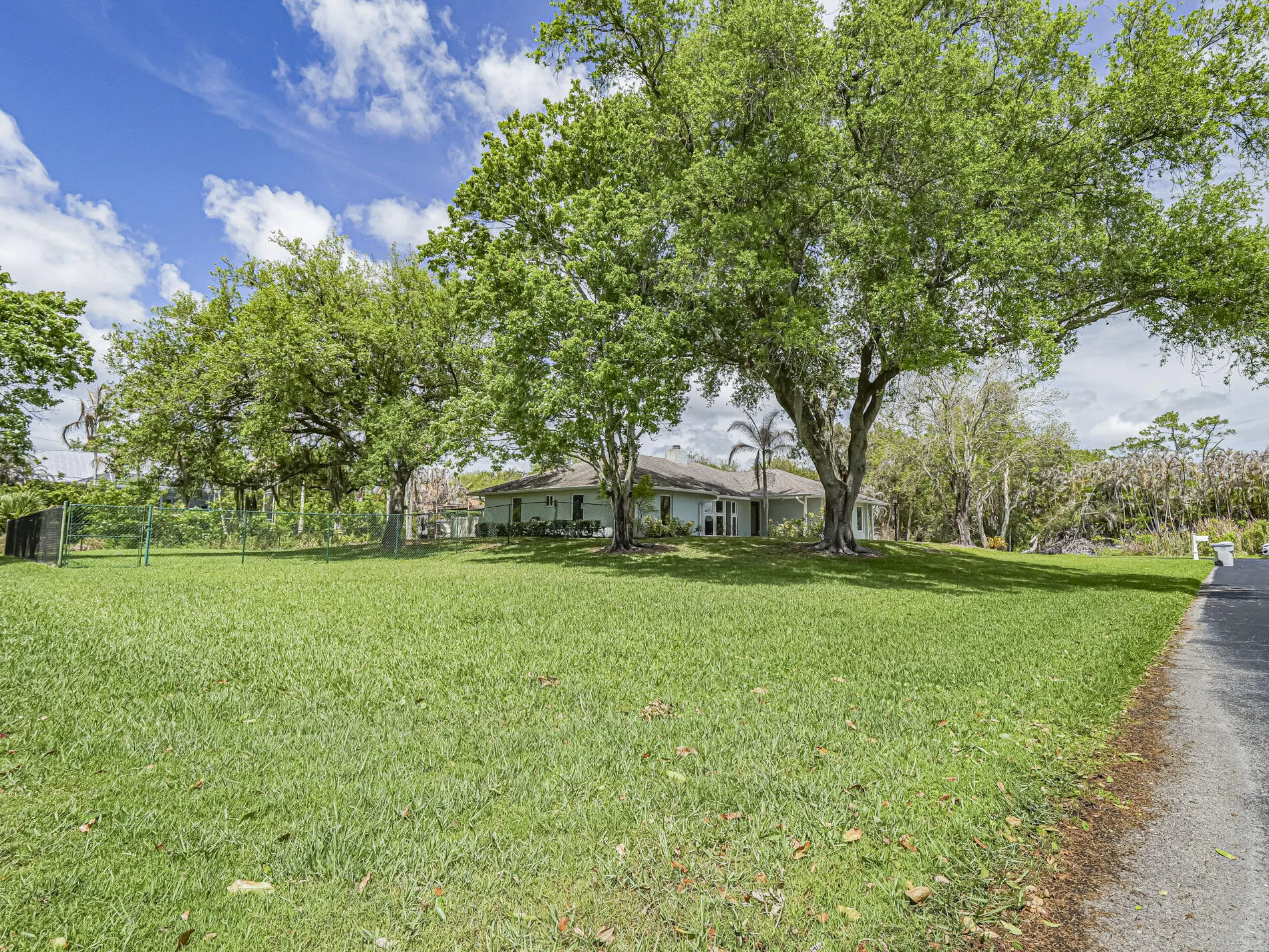 Property photo 36