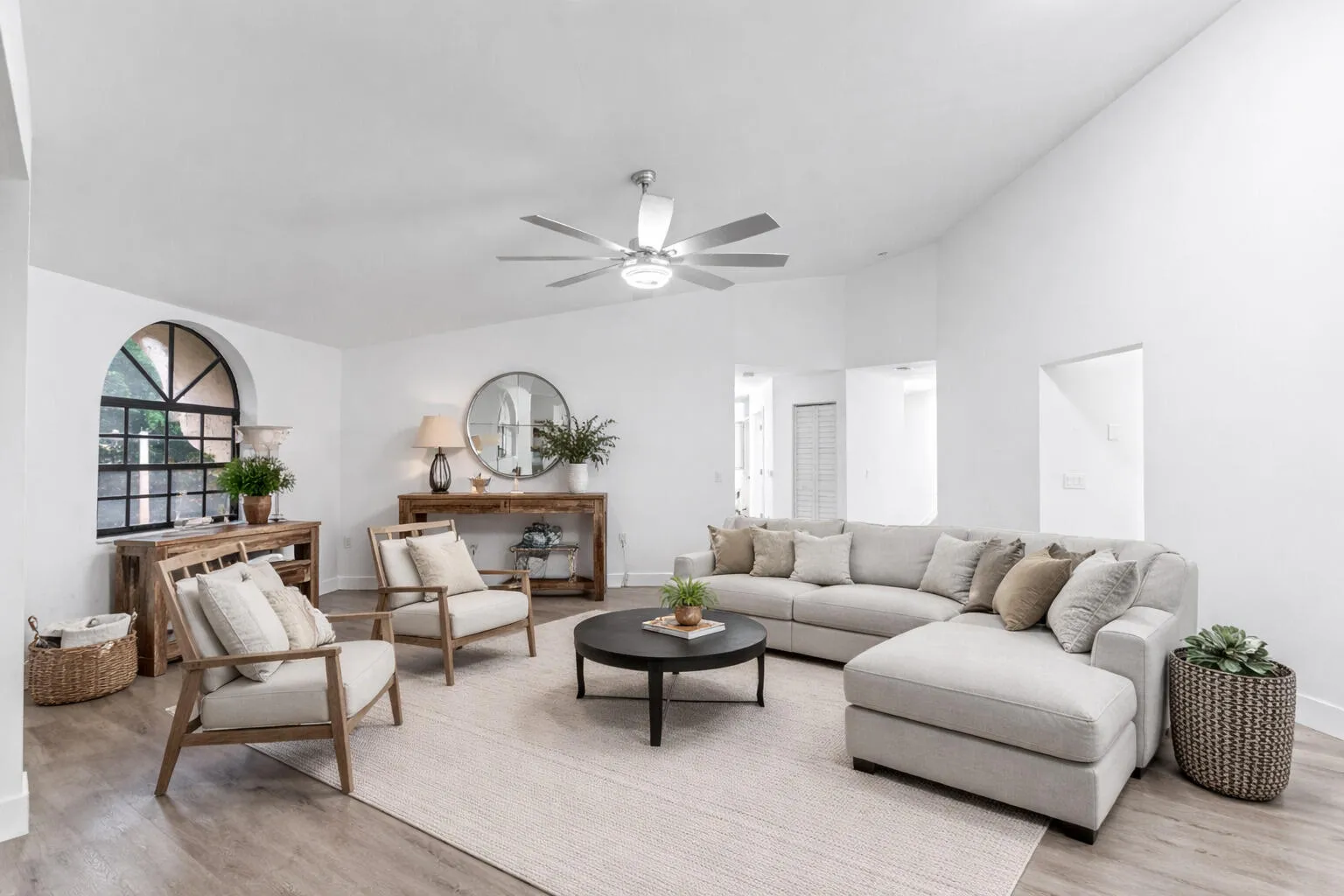 10-web-or-mls-A7400966