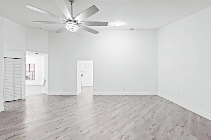5-web-or-mls-A7400954