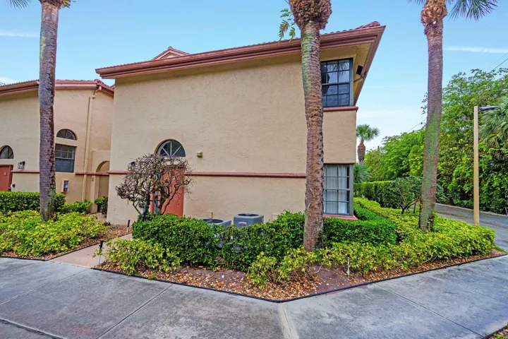 2-web-or-mls-A7400939