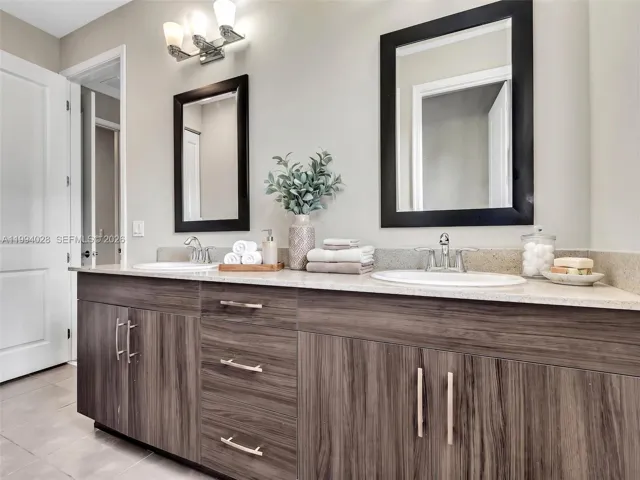 Virtual Staging