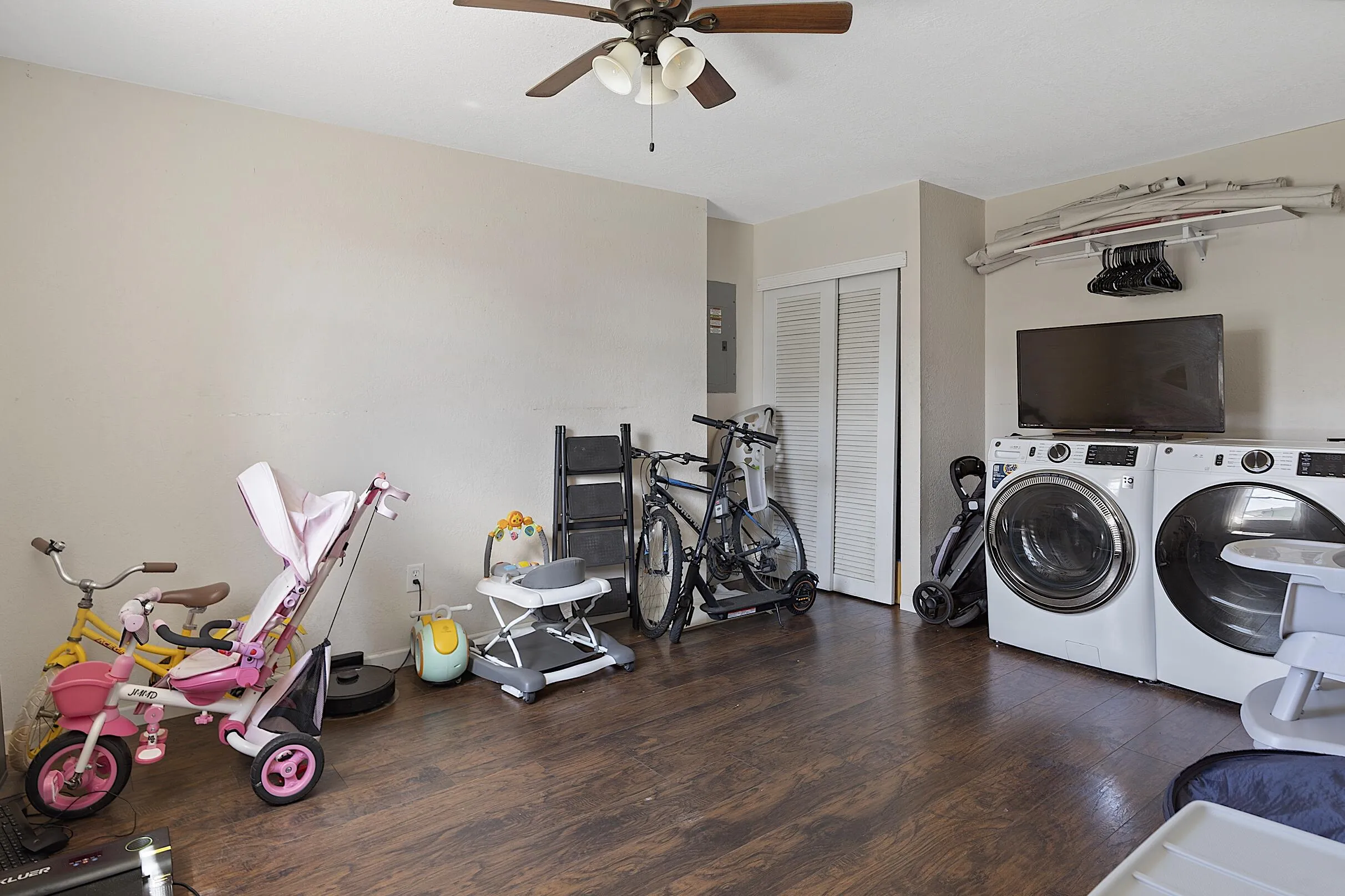 1002 S k St - 215