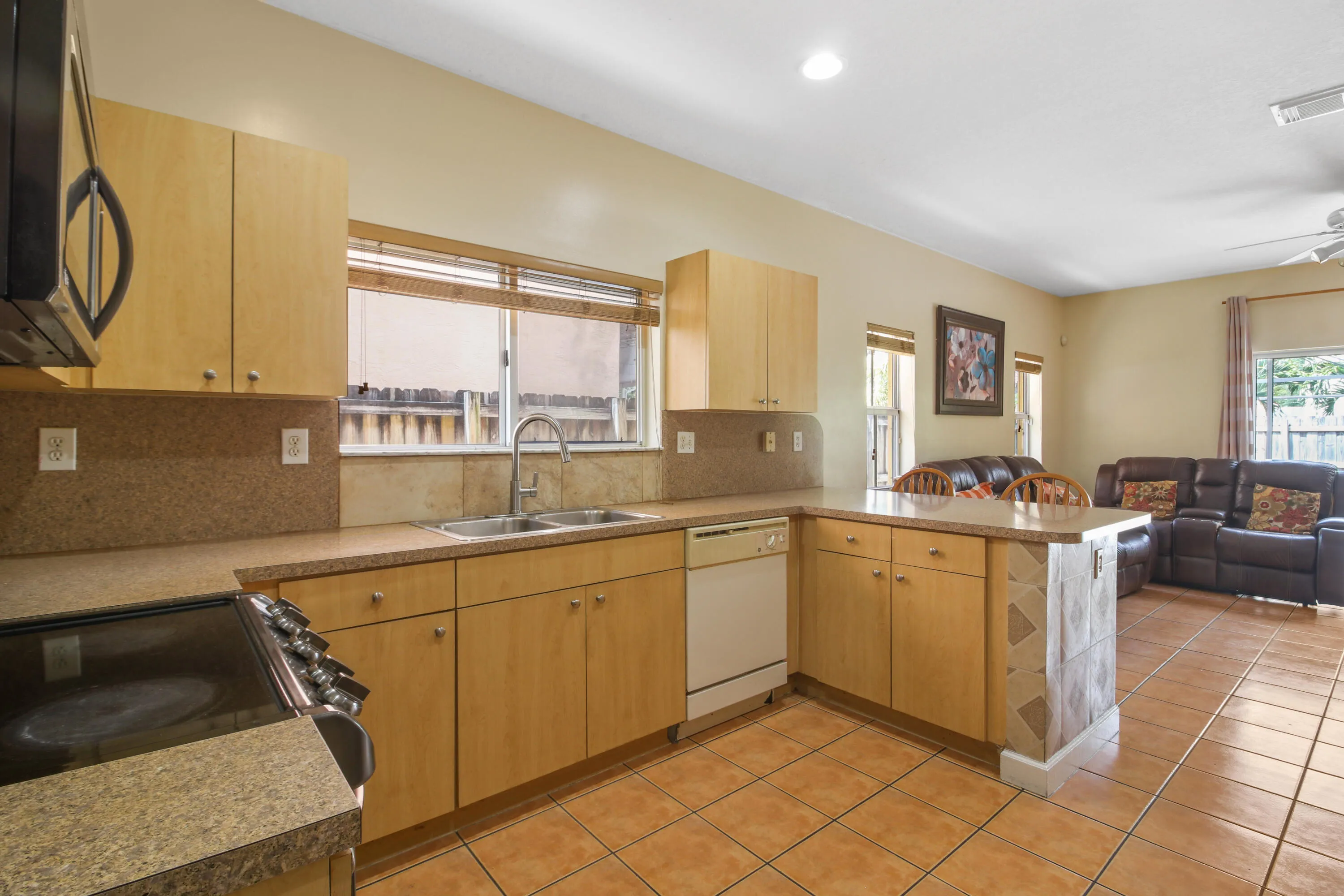 Property photo 38