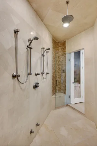 77-web-or-mls-699A2821
