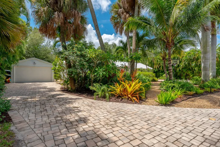 547 SW Riverview St, Stuart, FL 34994-6