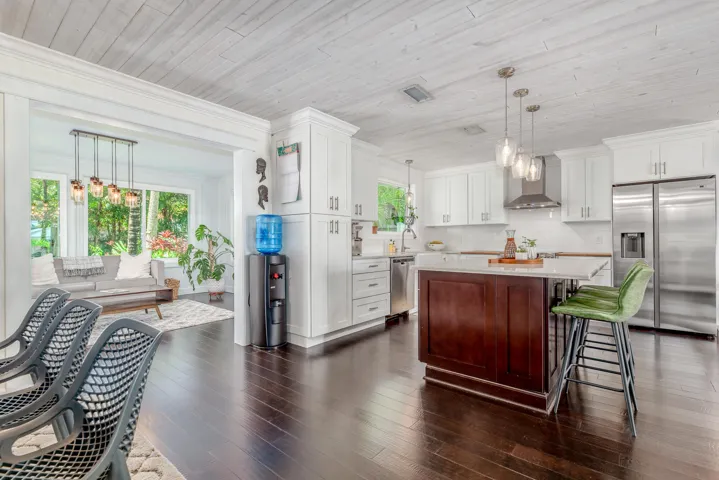 547 SW Riverview St, Stuart, FL 34994-13