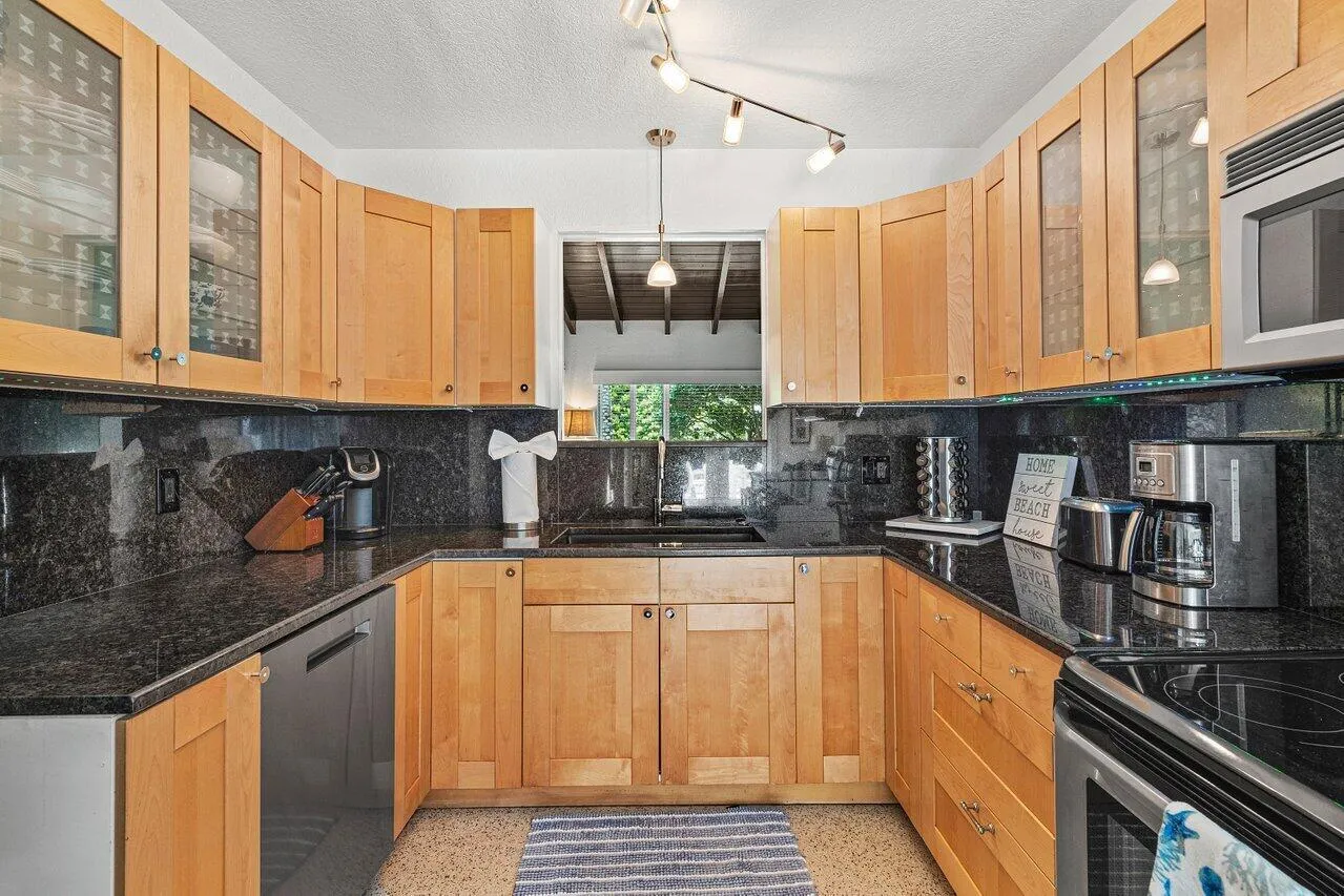017-340Northeast7thAvenue-DelrayBeach-FL