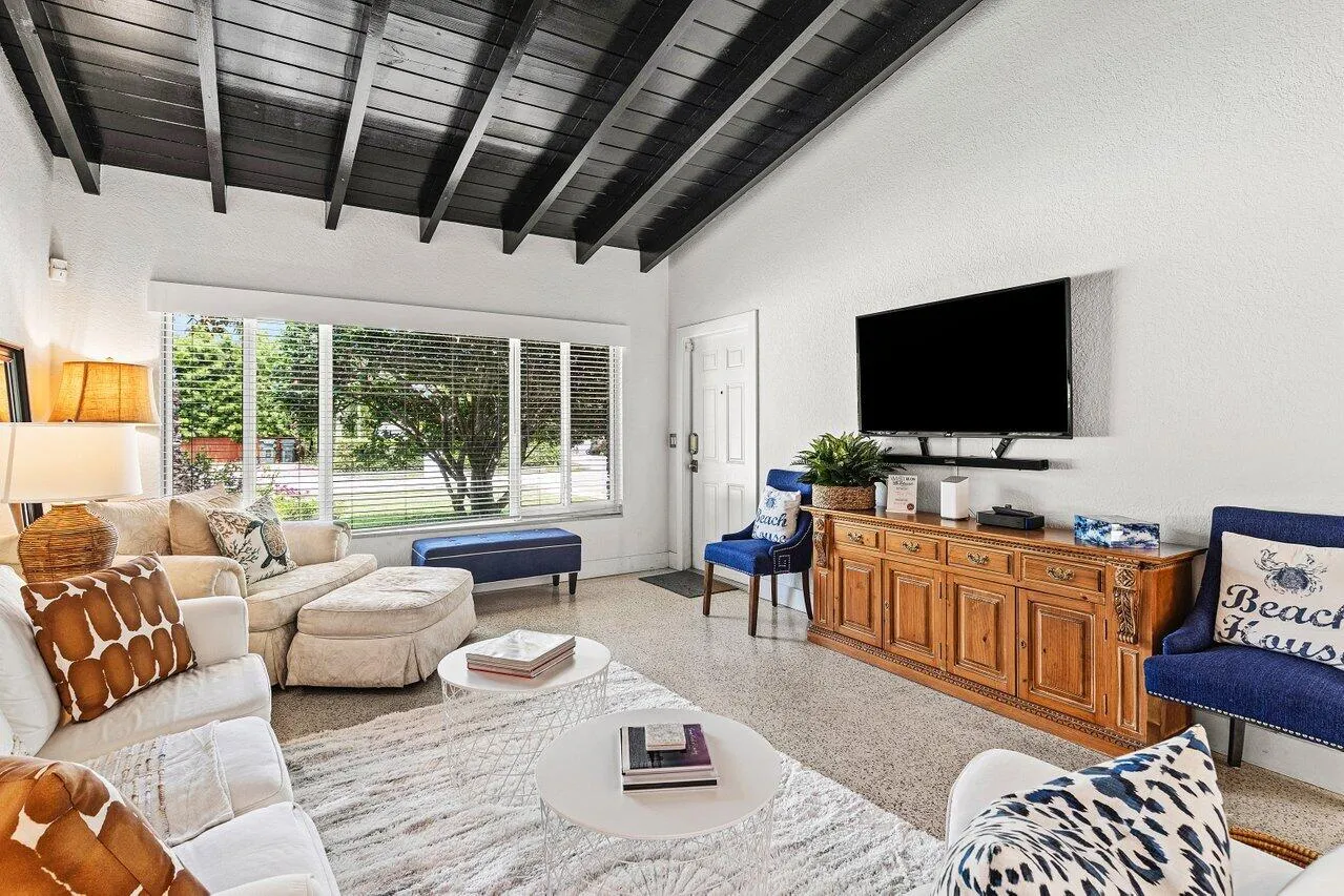 009-340Northeast7thAvenue-DelrayBeach-FL