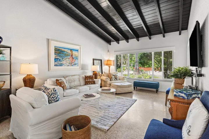 010-340Northeast7thAvenue-DelrayBeach-FL